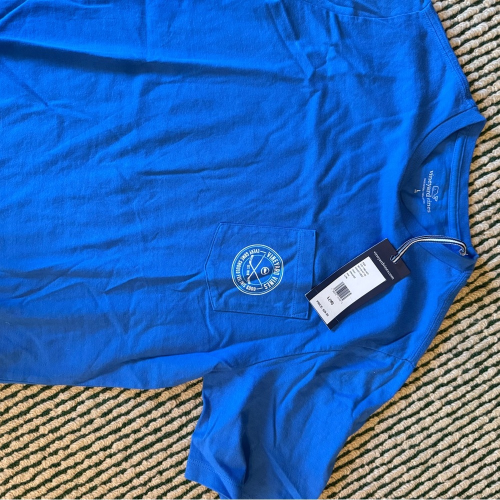 Vineyard Vines Bright Blue hockey NWT boys T - L
